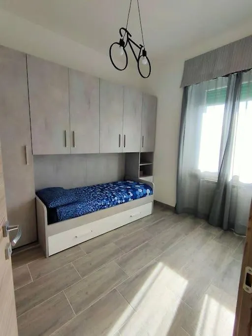 Appartamento Zona Novoli Флоренция