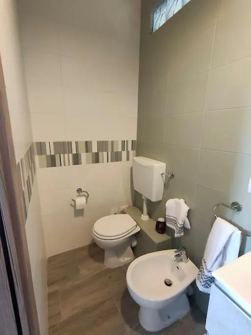 Appartamento Zona Novoli Флоренция 0*,